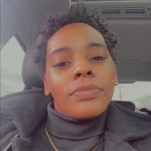 Meet your Posher, Gabrielle